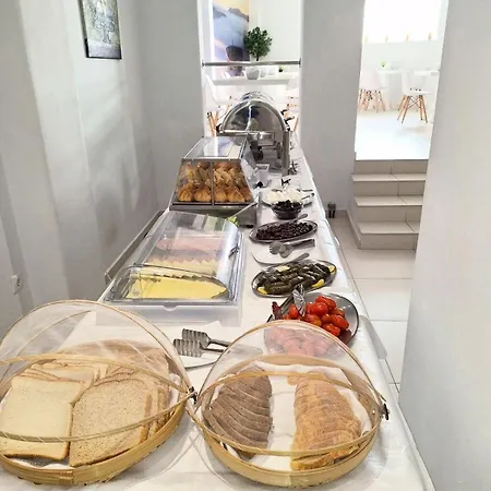 Anamnesis Fira (Santorini)